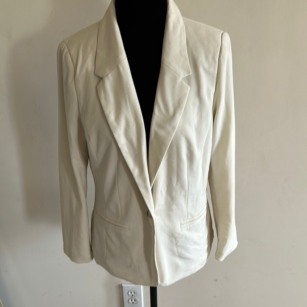 Women's Cream Blazer